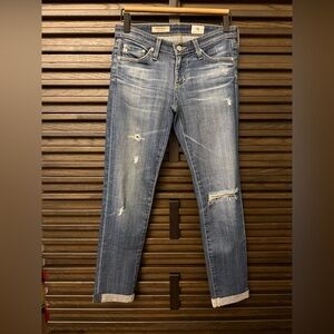 AG Adriano Goldschmied cigarette cropped jeans with distressed details. Size 25